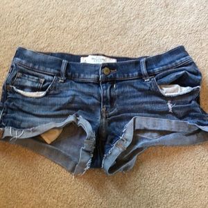 abercrombie low rise denim shorts